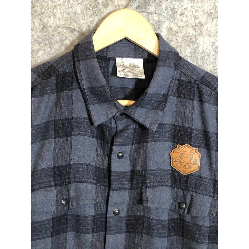 Pokemon Center Men Large Blue Plaid Premium Flannel Pearl Snap Hiking Camp